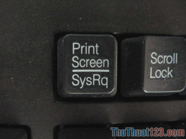 Ấn nút Print Screen-SysRq trên bàn phím
